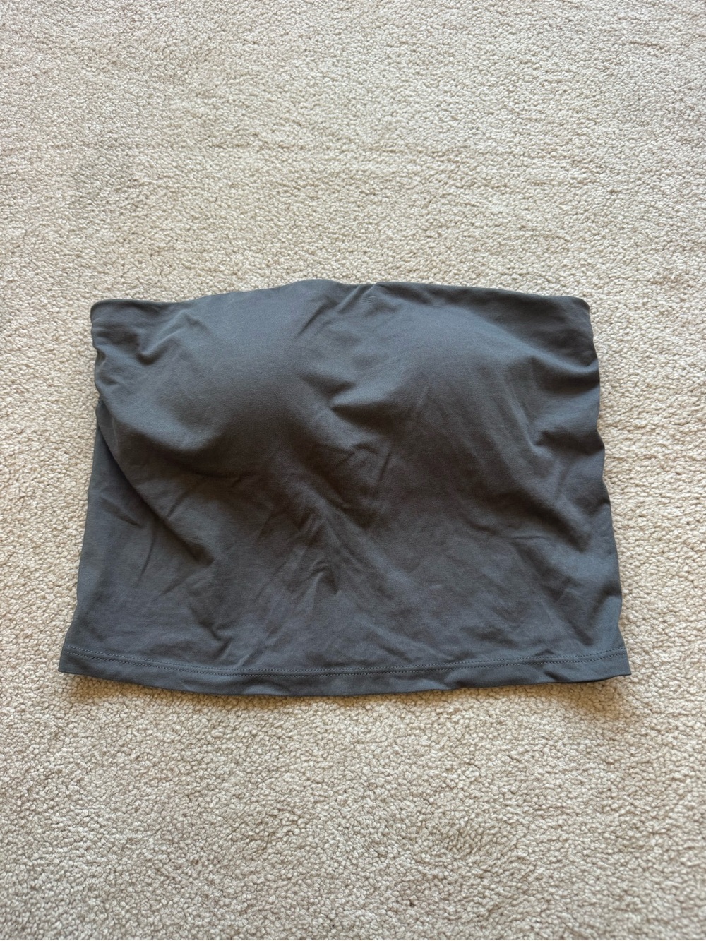 Uniqlo AIRism gray tube top